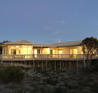 White Sands Holiday Retreat - Yamba Accommodation