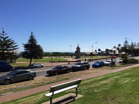 Adelaide - Semaphore Beach Front - Yamba Accommodation 24