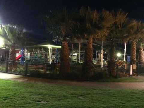 Adelaide - Semaphore Beach Front - Yamba Accommodation 28