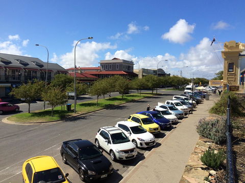 Adelaide - Semaphore Beach Front - Yamba Accommodation 26