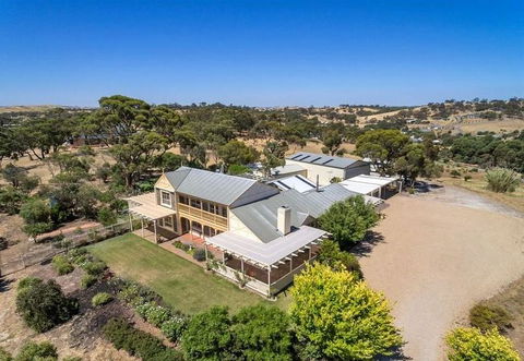 Angaston House - Yamba Accommodation 23