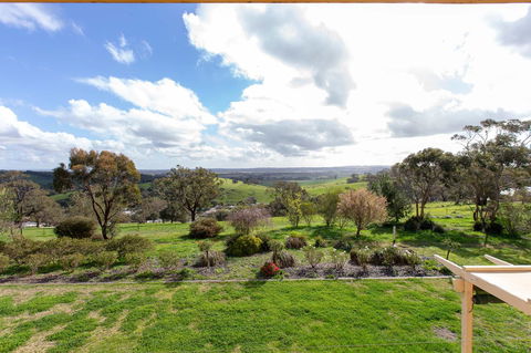 Angaston House - Yamba Accommodation 9