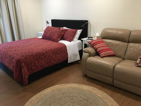 Hahndorf Oak Tree Cottages - Yamba Accommodation 14