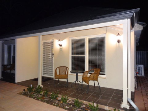 Hahndorf Oak Tree Cottages - Yamba Accommodation 2