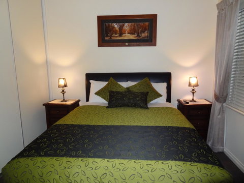 Hahndorf Oak Tree Cottages - Yamba Accommodation 11