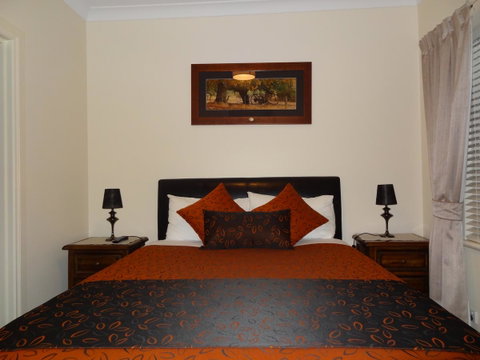 Hahndorf Oak Tree Cottages - Yamba Accommodation 4