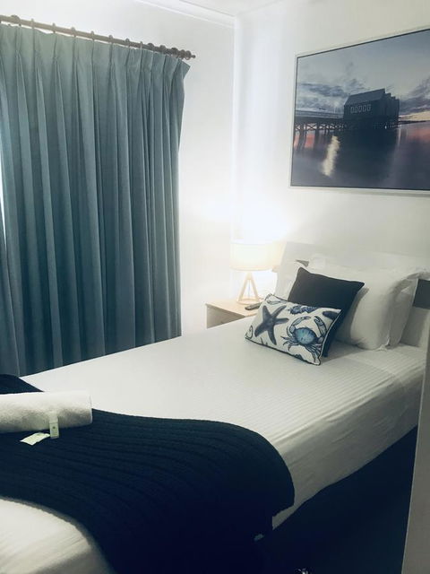 OCEAN BREEZE MOTEL - Yamba Accommodation 10