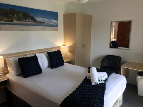 OCEAN BREEZE MOTEL - Yamba Accommodation 6