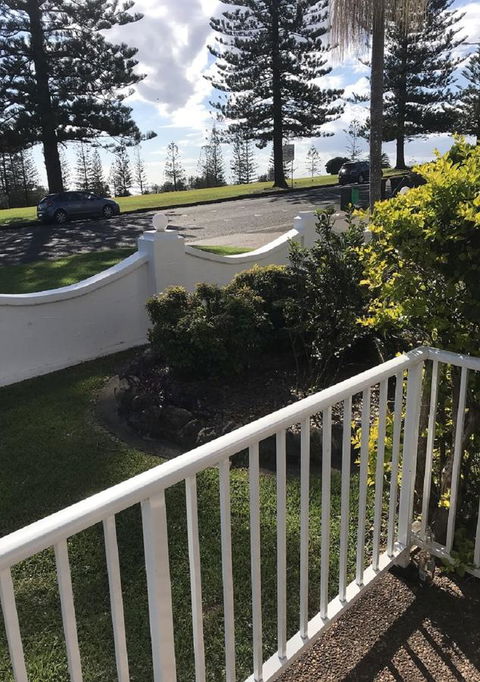OCEAN BREEZE MOTEL - Yamba Accommodation 19