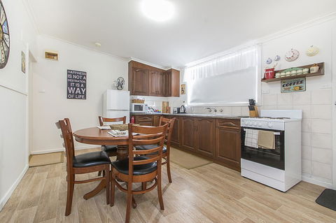 Stoneleigh Cottage Bed And Breakfast - Yamba Accommodation 9