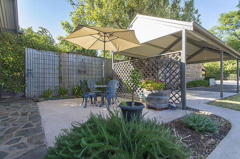 Stoneleigh Cottage Bed And Breakfast - Yamba Accommodation 14