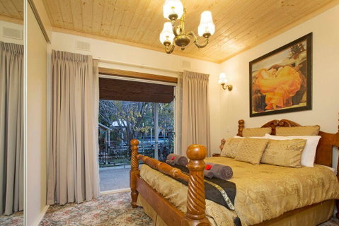 Hahndorf House B&B - Yamba Accommodation 18
