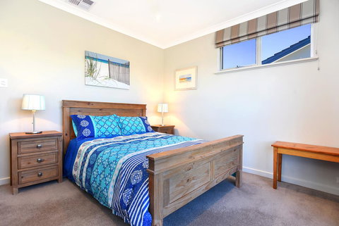 Lavina Luxury Beach House - Yamba Accommodation 17