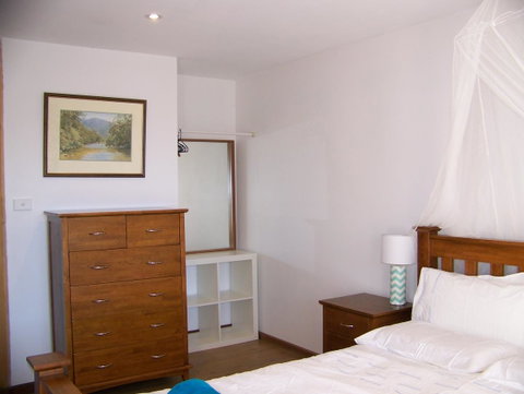 Mallee Bark Retreat - Yamba Accommodation 7