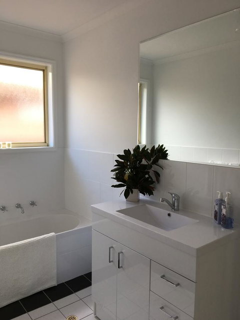 Windsor Gardens Home - Yamba Accommodation 11