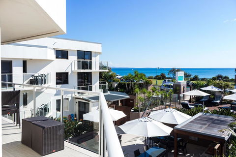 Bayview Beachfront Apartments, In Town Right On The Beach - Yamba Accommodation 15