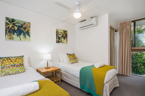 Bayview Beachfront Apartments, In Town Right On The Beach - Yamba Accommodation 34