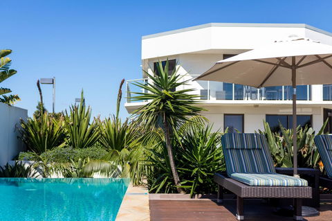 Bayview Beachfront Apartments, In Town Right On The Beach - Yamba Accommodation 17