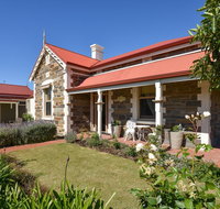Trafalgar Premium Vintage Suites - Yamba Accommodation
