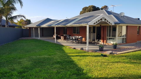 Aldinga Beach Overnighter Or Getaway Home - Yamba Accommodation 0