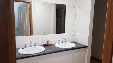 Aldinga Beach Overnighter Or Getaway Home - Yamba Accommodation 20