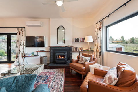 Esto House - Yamba Accommodation 9