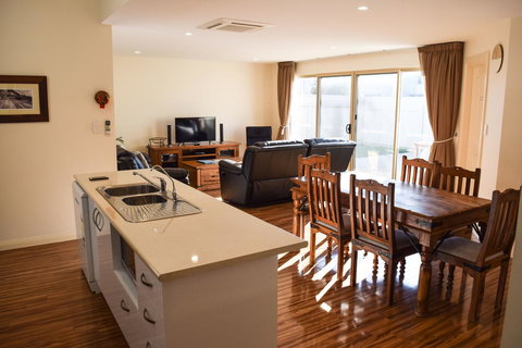 Longreach At Port Elliot - Yamba Accommodation 8