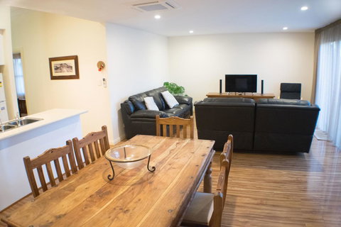 Longreach At Port Elliot - Yamba Accommodation 4