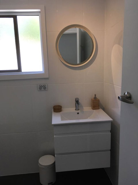 Hilltop Too - Yamba Accommodation 21