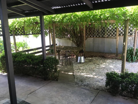 Hilltop Too - Yamba Accommodation 11