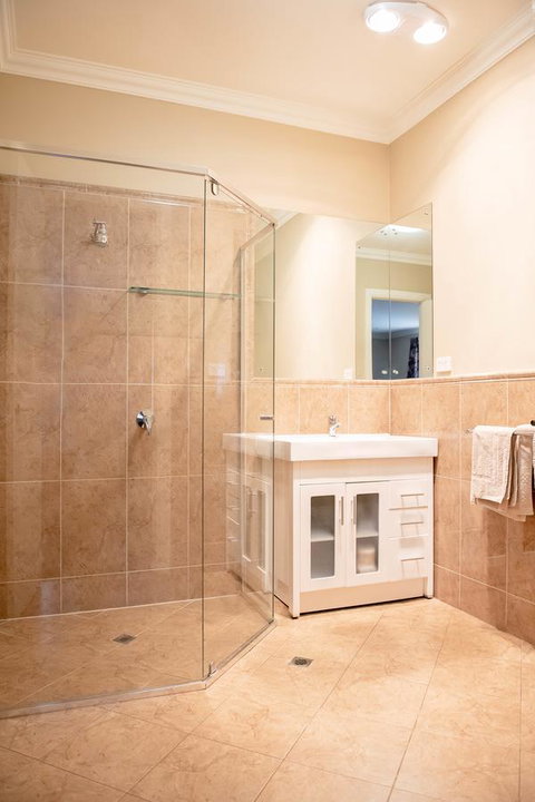 Whyalla Playford Apartments - Yamba Accommodation 4
