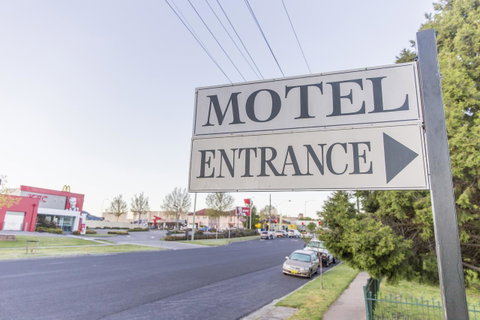 Bathurst Motor Inn - Yamba Accommodation 35