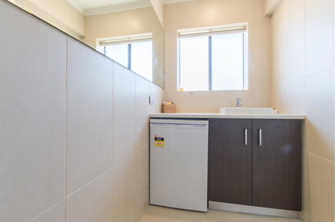 Mick O\'Sheas - Yamba Accommodation 27