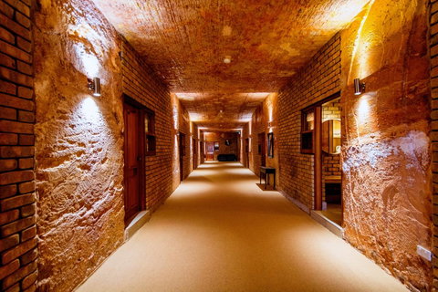 The Lookout Cave Underground Motel - Yamba Accommodation 7