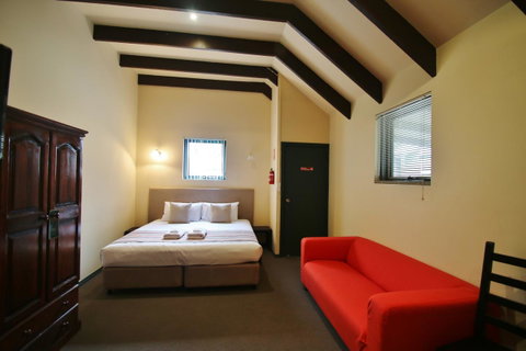 Hahndorf Motel - Yamba Accommodation 0