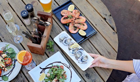 Caledonian Inn - Yamba Accommodation 18