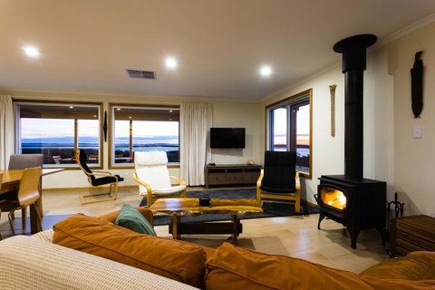 Southern Ocean Lookout - Yamba Accommodation 7
