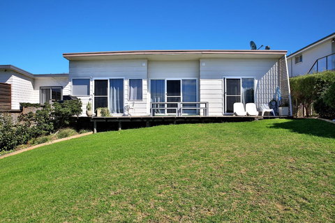 Culburra Beachhouse - Yamba Accommodation 11