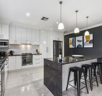 Accommodation on Lansell 2 - Yamba Accommodation