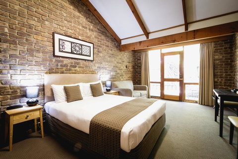 The Lodge By Manna - Yamba Accommodation 4