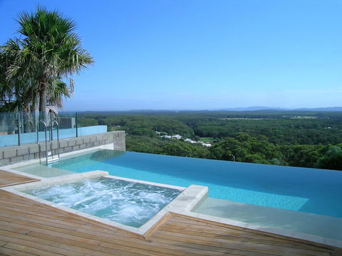 One Mile Retreat - Yamba Accommodation 2