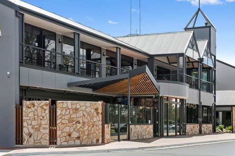 Berri Hotel - Yamba Accommodation 6