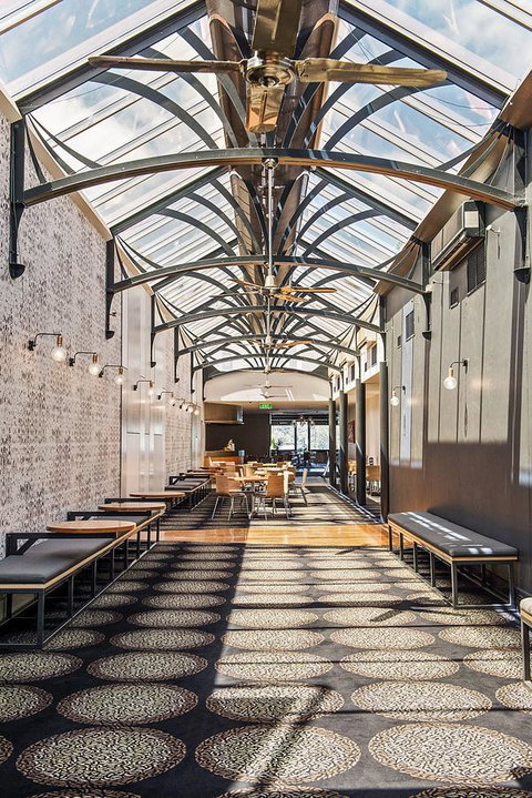 Berri Hotel - Yamba Accommodation 7