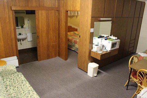 Island Motel Kingscote - Yamba Accommodation 12