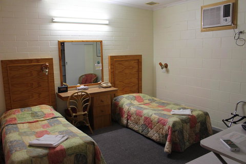Island Motel Kingscote - Yamba Accommodation 23