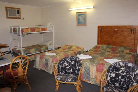 Island Motel Kingscote - Yamba Accommodation 29