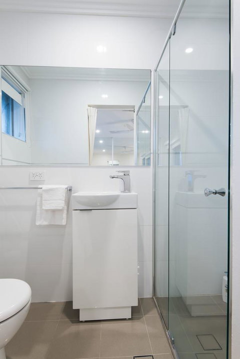 Stylish 3 Bedroom Beachview Apartment - Yamba Accommodation 2