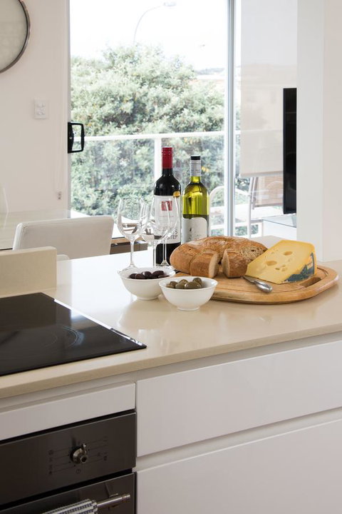 Stylish 3 Bedroom Beachview Apartment - Yamba Accommodation 7