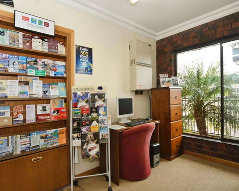 Comfort Inn Victor Harbor - Yamba Accommodation 2