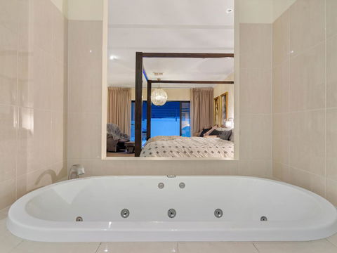 City-Barossa Gateway - Yamba Accommodation 1